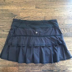 Lululemon tennis skirt size 6